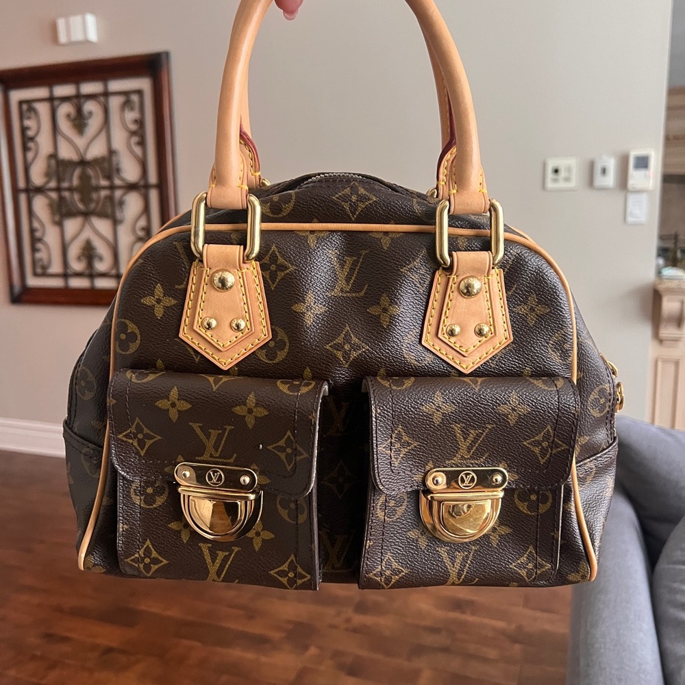 ** SOLD**  Authentic Louis Vuitton Manhattan PM Monogram Bag with Gold Hardware